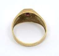 Easy to Wear Unisex Garnet Ring