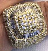 GLAMOROUS 14K YELLOW GOLD MULTI DIAMOND MEN’S RING