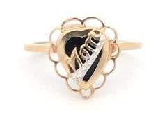 10K Yellow Gold Black Onyx Mom Scalloped Heart Retro Love Ring