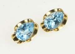 10K Yellow Gold Pear Blue Topaz Retro Scalloped Stud Earrings