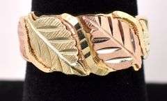 Elegant Leaf Ring In Yellow and Rose Gold