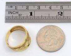 Easy to Wear Tapering Gold Ring with Design