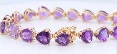 Fantastic Yellow Gold 22ctw Amethyst Heart Bracelet