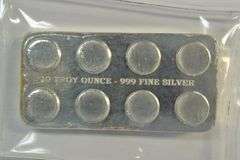 Interesting Royalty Theme 10 Troy Oz pure ,999 fine silver bar
