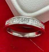 CERTIFIED 14K WHITE GOLD AND DIAMOND BAND.