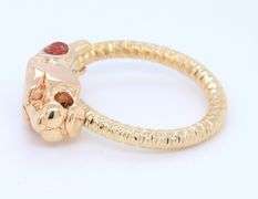 Charming Yellow Gold Panther Ring with Garnet