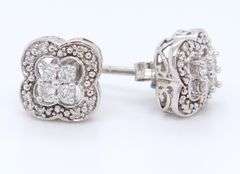 Set of 925 Stering Silver Diamond Pendant on Chain with Matching Earrings