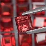 Set of 20 top red VS Garnets weighing 8.53 carats