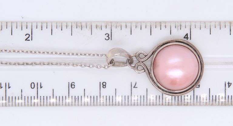 925 Sterling Silver Pink Pearl Pendant on Chain Necklace