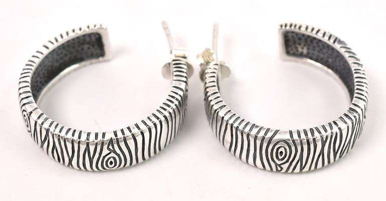 Woodie Hoop Earrings In Sterling Silver