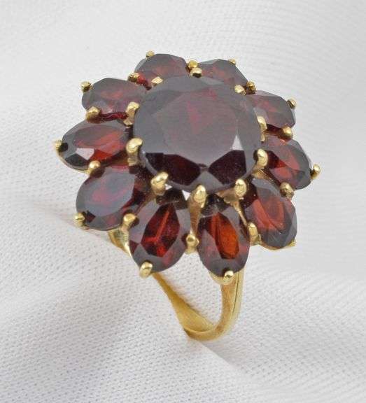 Classic Garnet Cluster Ring in 14k