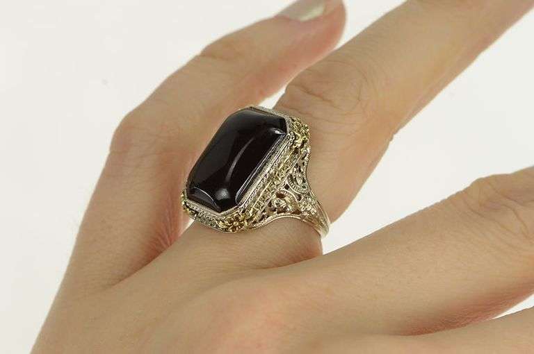 14K Yellow Gold Art Deco Black Onyx Filigree Statement Ring