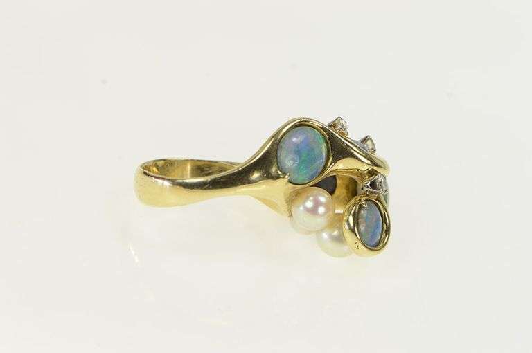 14K Yellow Gold Modernist Retro Opal Pearl Diamond Cluster Ring