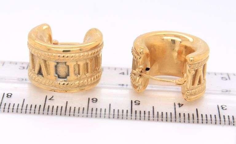 Nice Yellow Gold Atlas Hoop Earrings