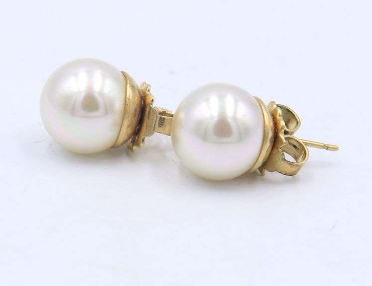 2 Set of Majorica Pearl Necklace and Stud Earrings