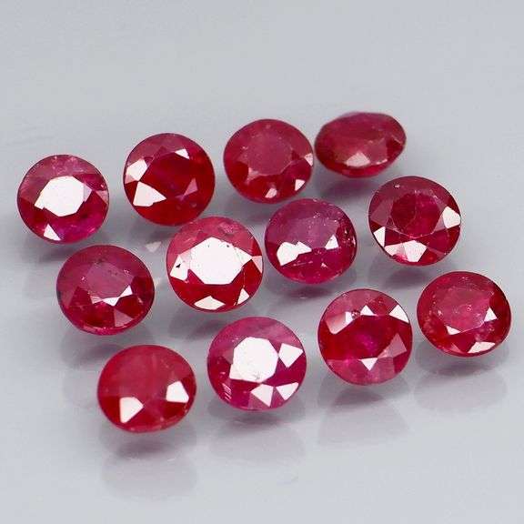Heated only! 3.14ct natural red Ruby set