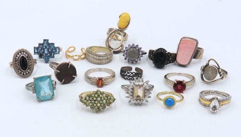 Group Lot of Vintage 925 Sterling Silver Rings