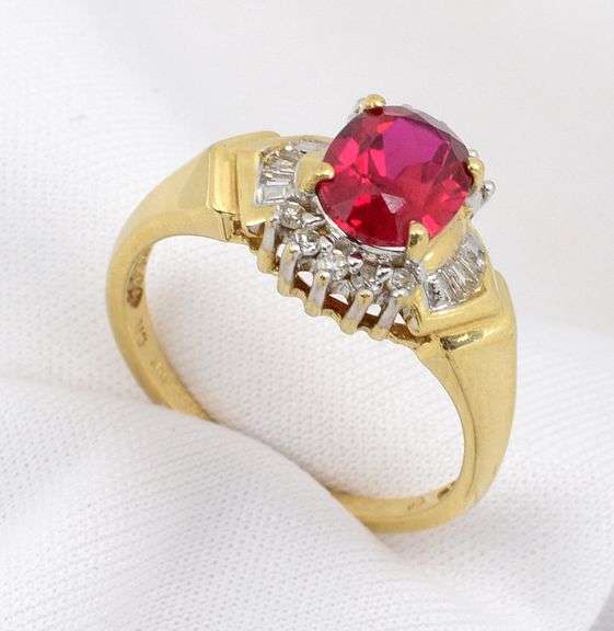 Attractive Ruby and Diamond Ring