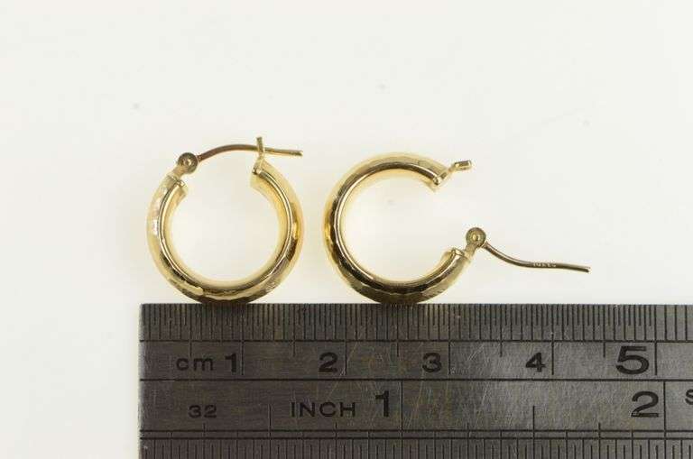 14K Yellow Gold Hammered Pattern 15.5mm Puffy Hoop Earrings