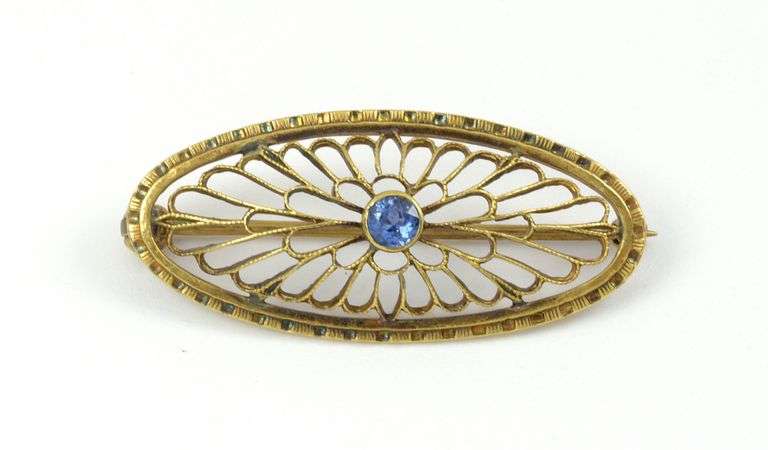 Sweet Vintage Brooch with Sapphire