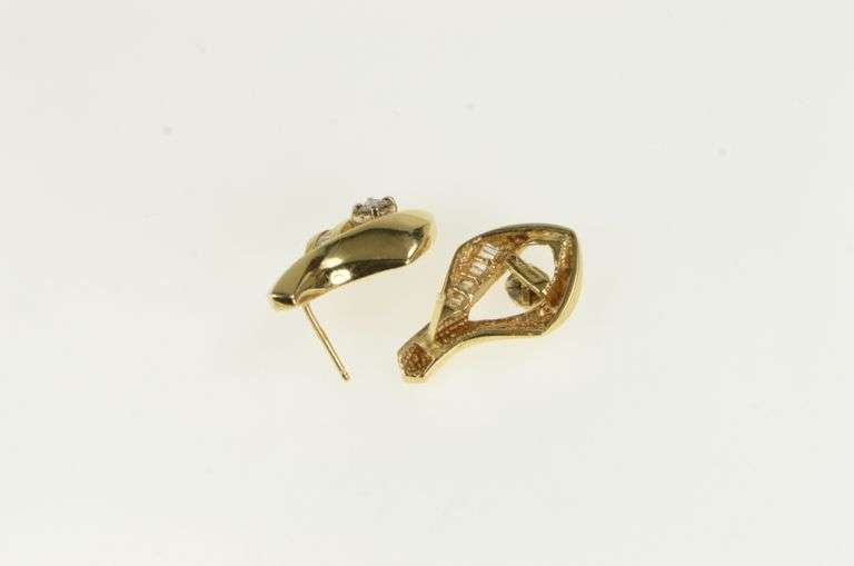 14K Yellow Gold Diamond Baguette Loop Twist Design Stud Earrings