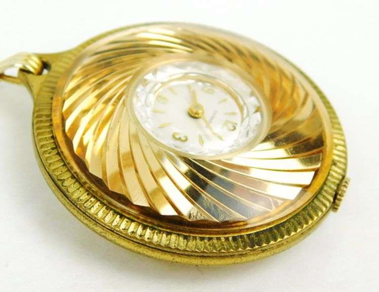Ladies Vintage Caravelle Watch Pendant, Runs