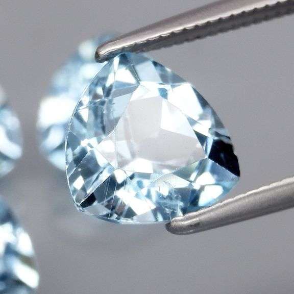 Superb quality 8.86ct 4 pc sky blue Topaz set