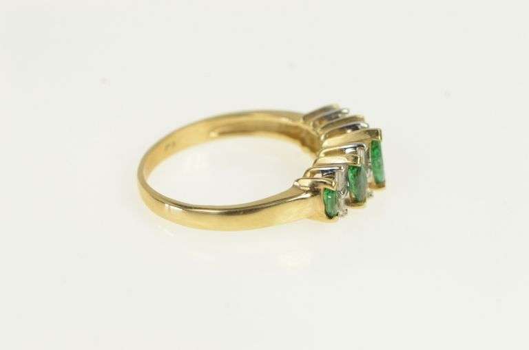 14K Yellow Gold Marquise Emerald Baguette Diamond Band Ring