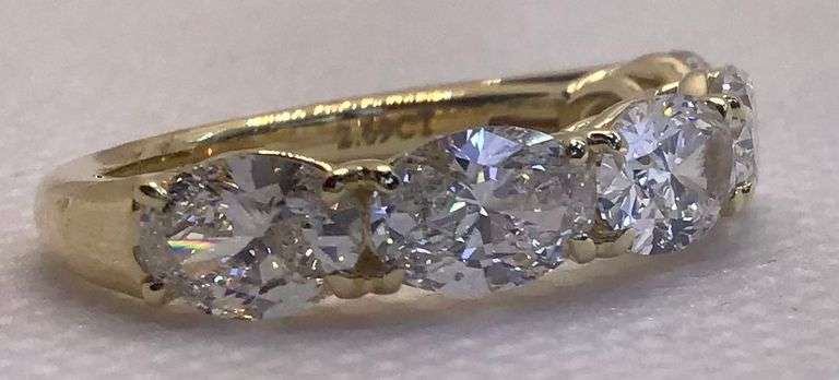 MESMERIZING 18K YELLOW GOLD SEMI ETERNITY DIAMOND RING