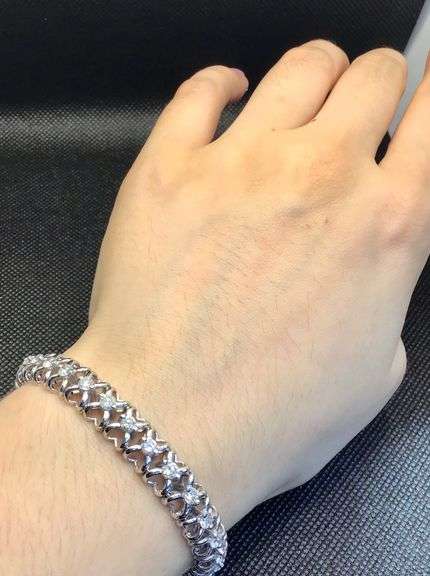 FABULOUS 14K WHITE GOLD DOUBLE HEART DIAMOND BRACELET