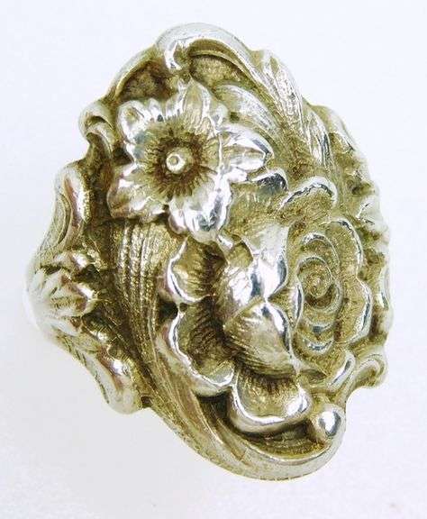 S. Kirk & Son Sterling Floral Repousse Ring, Size 4.5