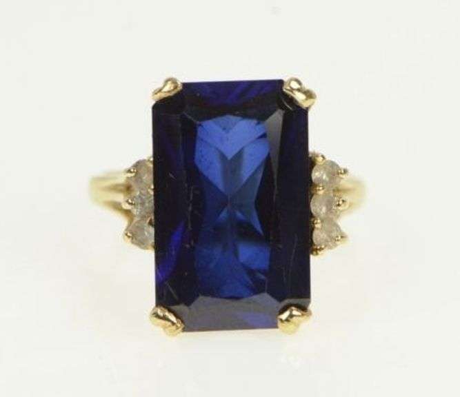 10K Yellow Gold Emerald Cut Syn. Sapphire CZ Accent Vintage Ring