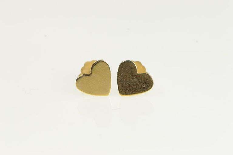 14K Yellow Gold Classic Simple Heart Love Symbol Stud Earrings