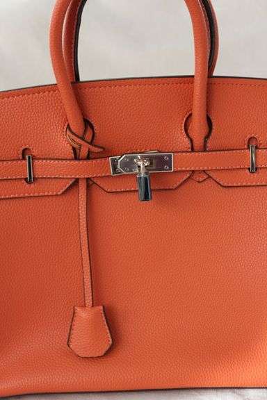 100% Fine leather Designer Style Bag