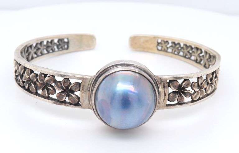 Set of Vintage 925 Sterling Silver Grey Pearl Bangle and Ring