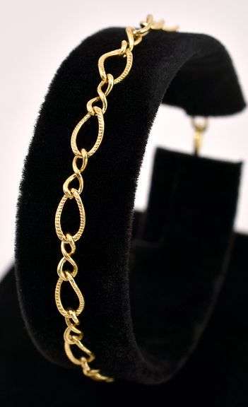 Fancy Oval Link Bracelet In 14K Yellow Gold