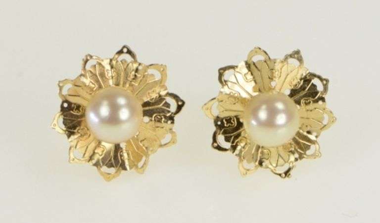 14K Yellow Gold Pearl Ornate Pleated Filigree Vintage Stud Earrings