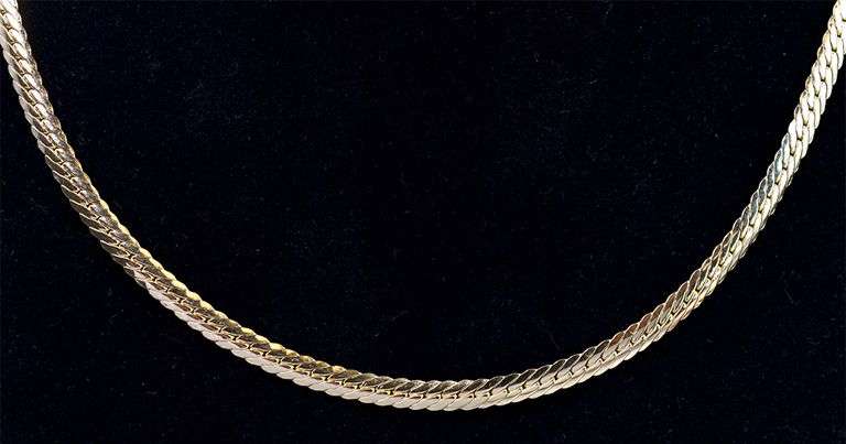 Admired Herringbone Chain Necklace In 14K Yellow Gold