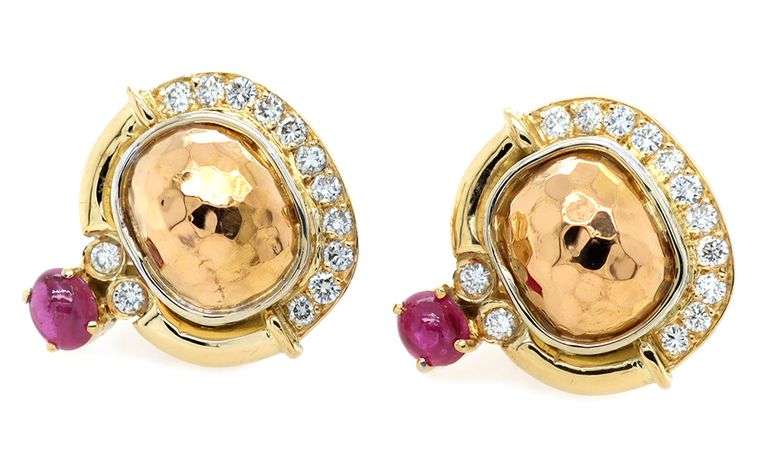 0.50ctw Diamond and Ruby Cabochon Hammered Clip On Earrings in 18K