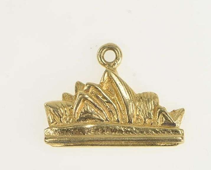 14K Yellow Gold Sydney Opera House Australia Souvenir Charm/Pendant