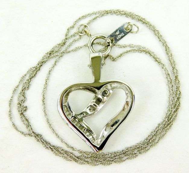 10K White Gold Diamond Heart Necklace