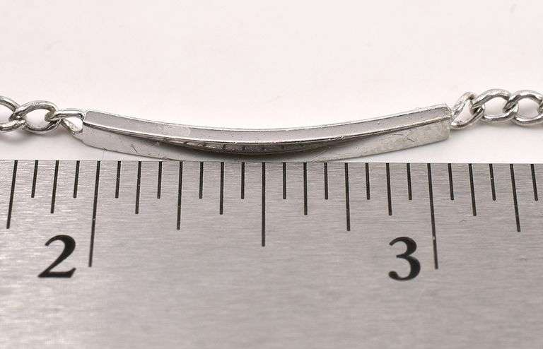 Engravable Bar Curb Link Bracelet in Sterling Silver