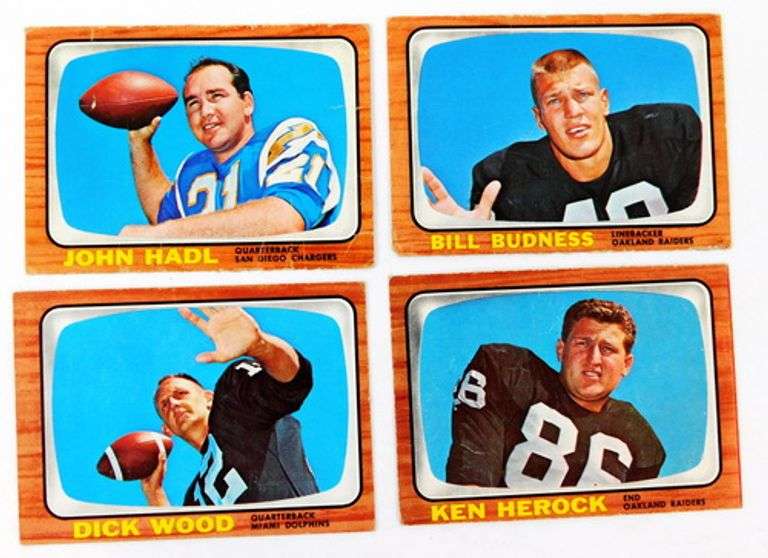 4 Topps 1966 Football Cards