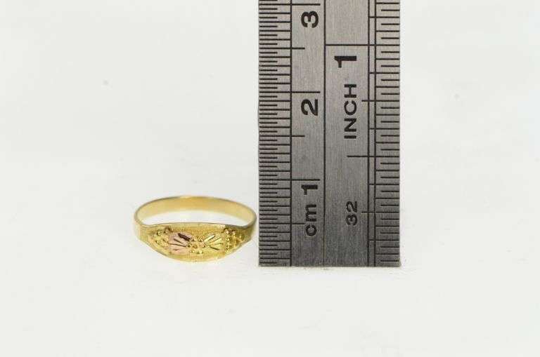 10K Yellow Gold Black Hills Leaf Nature Motif Child's Baby Ring