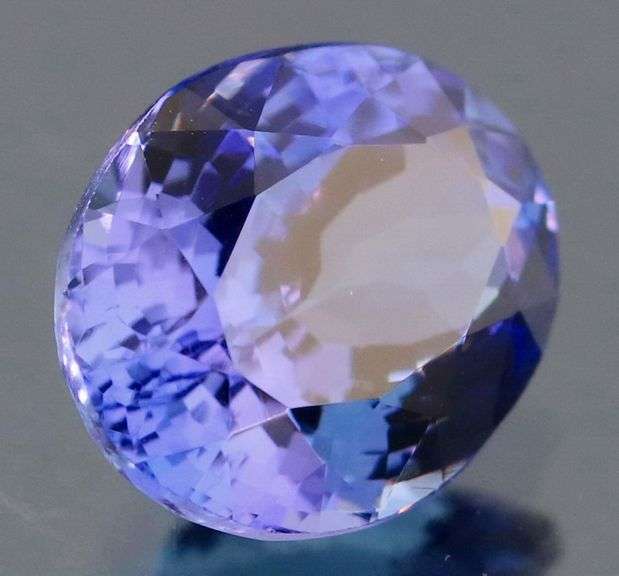 Exquisite 3.79ct strong blue violet eye clean Tanzanite