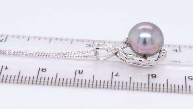 Elegant White Gold Black Tahitian Pearl and Diamond Pendant on Chain