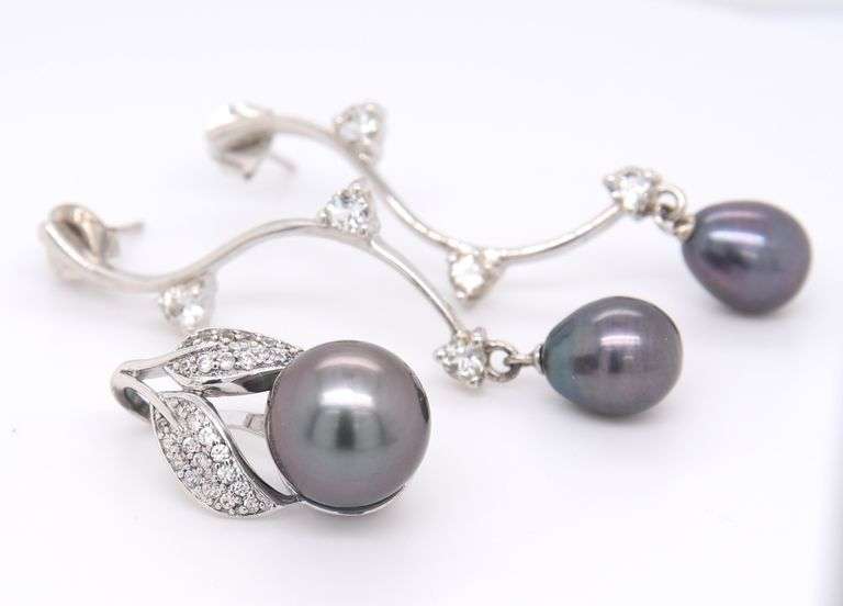 Set of 925 Sterlng SilveGrey Pearl Earrings and Pendant