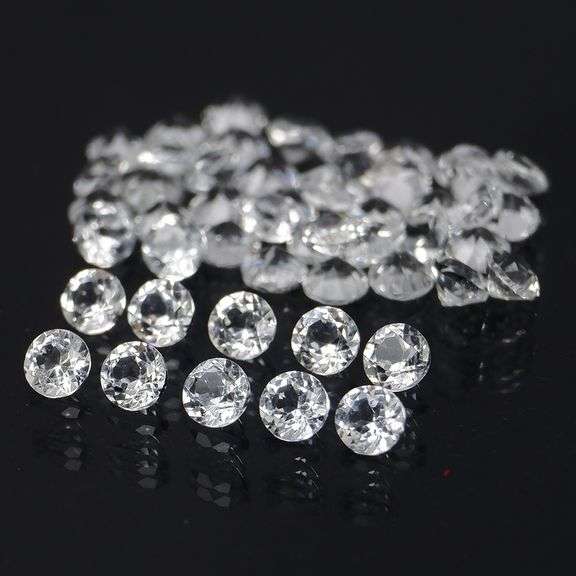 Glittering 3.03ct UNHEATED diamond white Topaz set