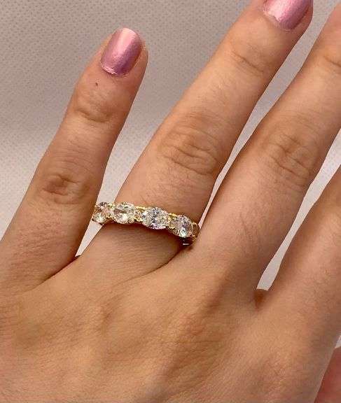 MESMERIZING 18K YELLOW GOLD SEMI ETERNITY DIAMOND RING