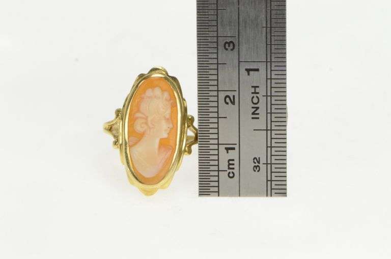 14K Yellow Gold Oval Carved Shell Cameo Ornate Statement Ring